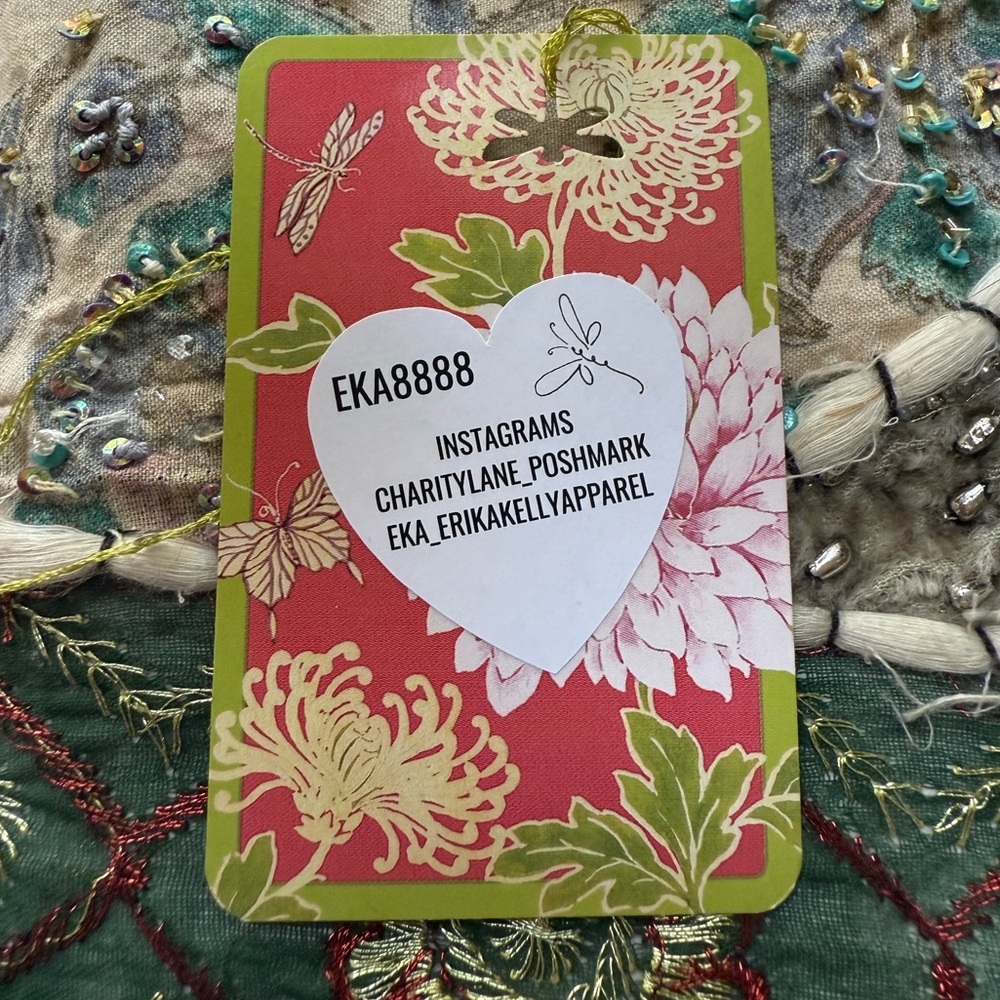 $3 Start~Thx❣️~Instagrams: Charitylane_Poshmark & eka_erikakellyapparel ⭐️ - Picture 5 of 16